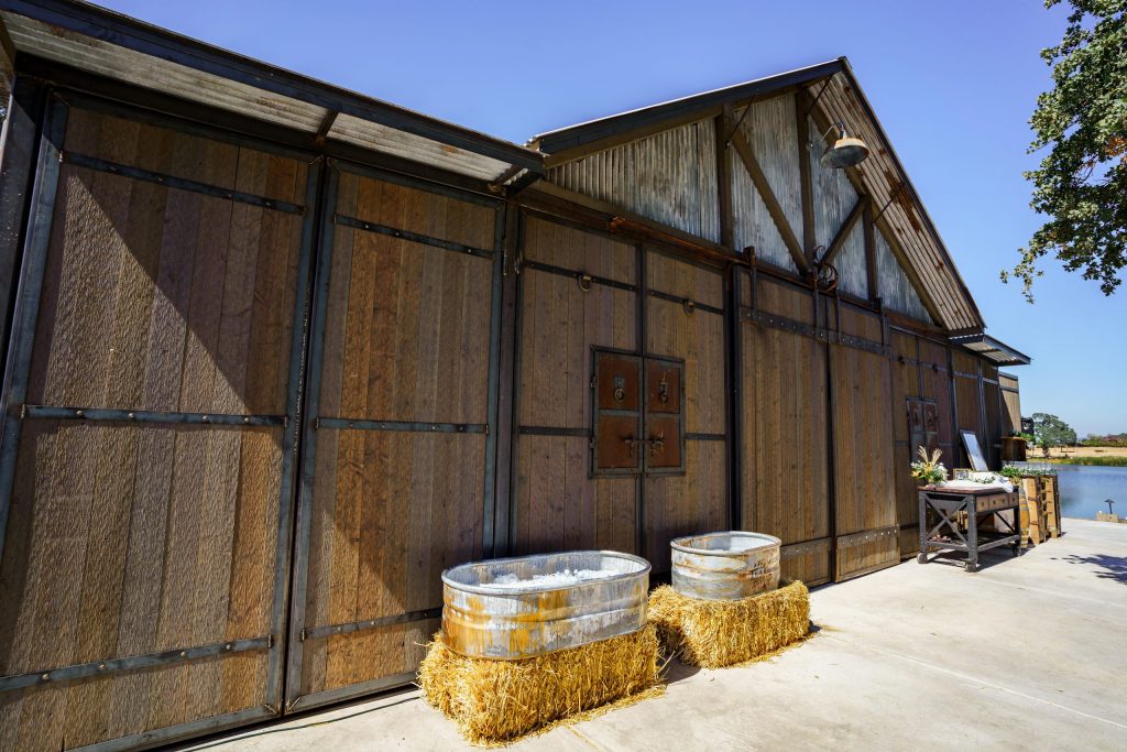 Saureel Vineyards new rustic barn